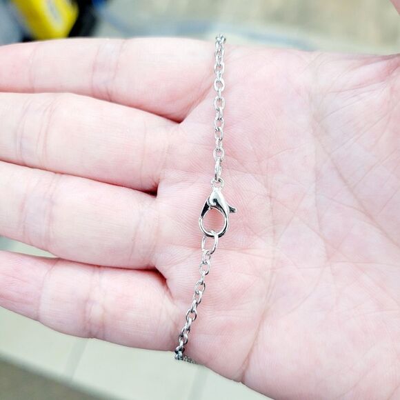 Brand New Hello Kitty Red Heart Silver Necklace - Picture 3 of 5